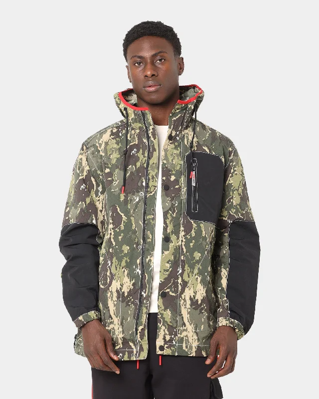Tommy Jeans Panel Camo Windbreaker Camo Print Fashionable Distressed Jeans