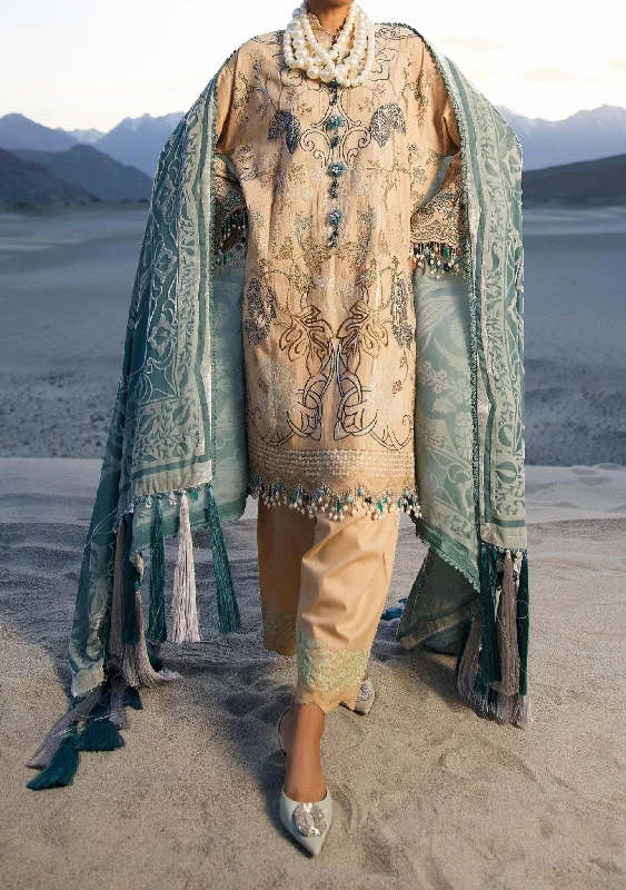 Sana Safinaz Winter Pakistani Luxury Dress